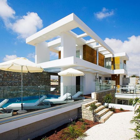 Paradise Cove Luxurious Beach Villas Paphos Exterior photo
