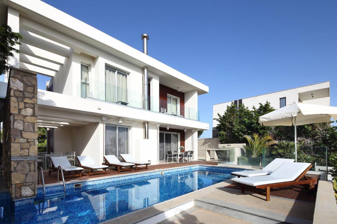Paradise Cove Luxurious Beach Villas Paphos Exterior photo