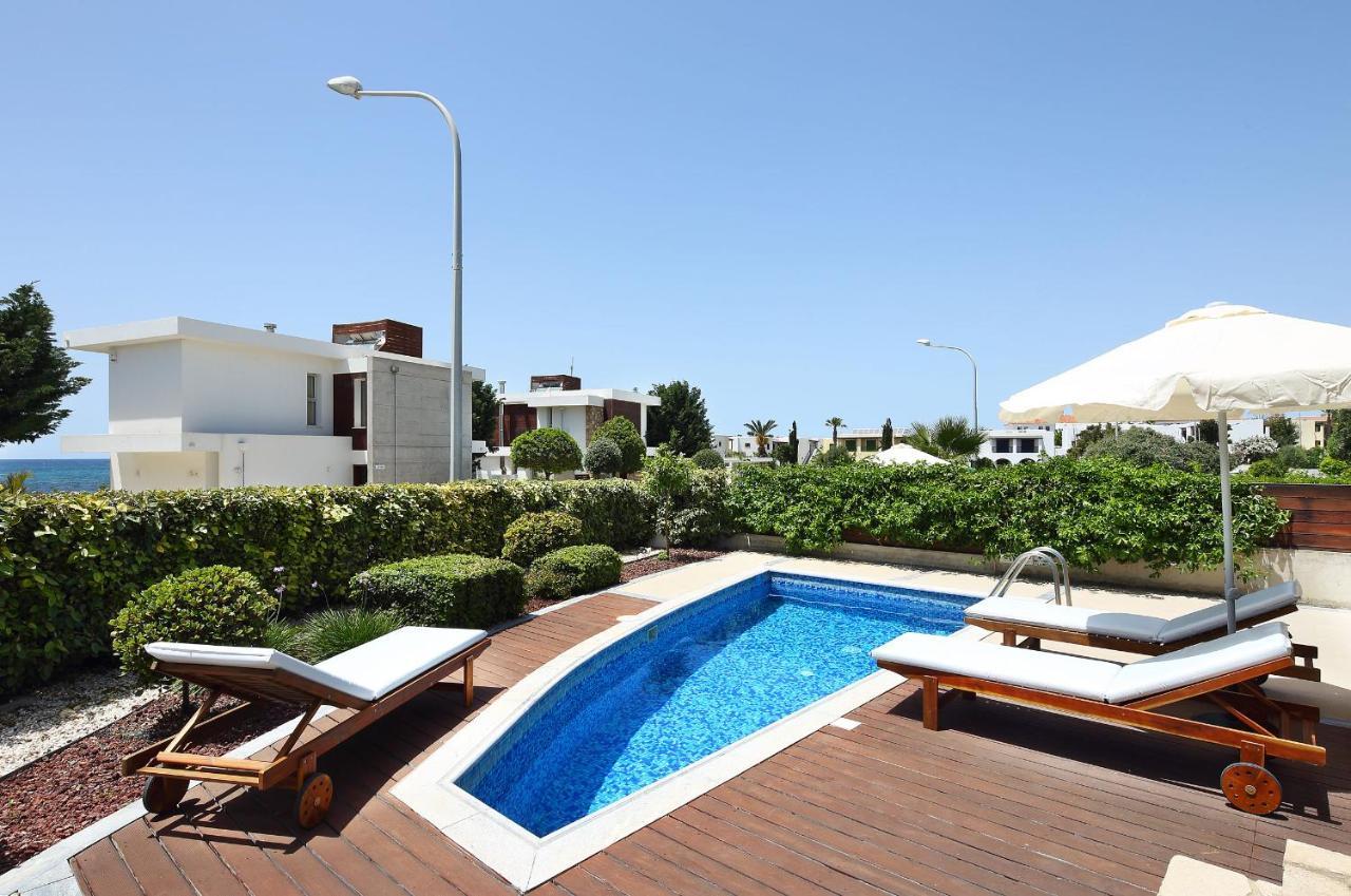 Paradise Cove Luxurious Beach Villas Paphos Exterior photo